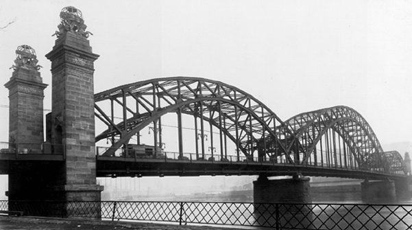 Photo_of_16th_Street_Bridge.