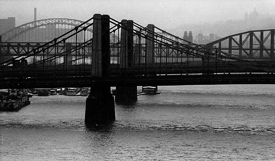 Photo_of_Sixth,_Seventh_and_Ninth_Street_Bridges_in_1949.