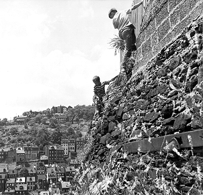 Photo_of_boys_playing_on_retaining_wall_on_Troy_Hill.