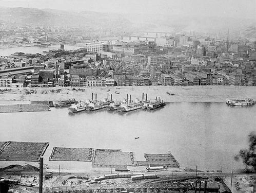 Photo_of_docked_riverboats_on_the_Mon.