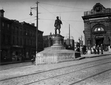 Photo_of_Doughboy_statue.