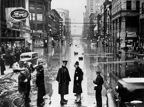 Photo_of_Liberty_and_Seventh_flooded.