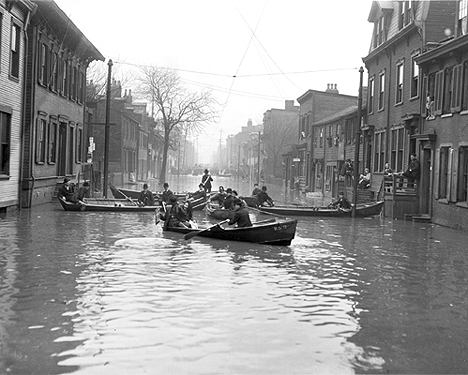 Photo_of_River_Ave._under_water.