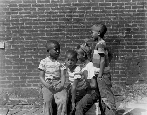 Photo_of_four_young_boys.