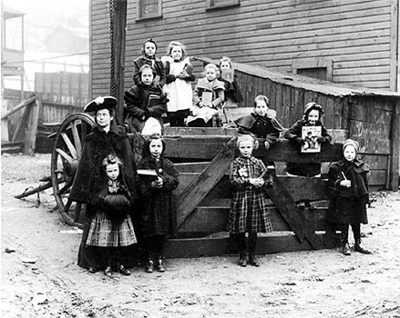 Photo of a Carnegie Library of Pittsburgh home library in an 
unidentified neighborhood.