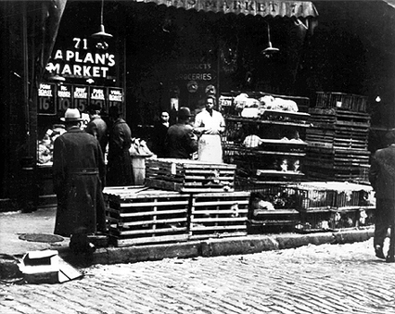 Photo_of_Caplan's_Market.