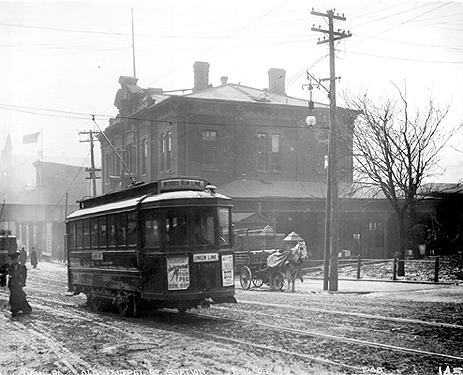 Photo_of_Federal_St._Station.