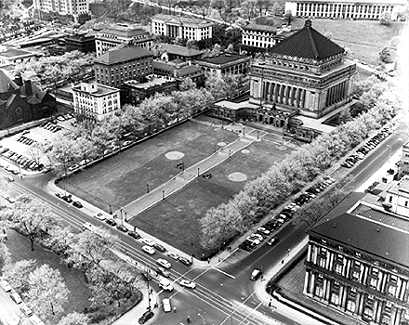 Photo_of_Soldiers_and_Sailors_Memorial.