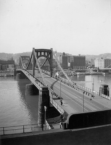Photo_of_Sixth_Street_Bridge.