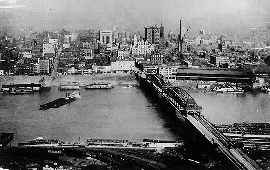 Postcard_of_Smithfield_Street_Bridge_in_the_1890s.