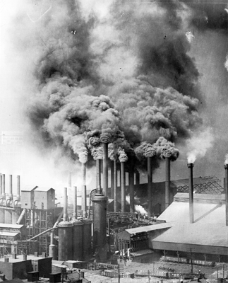 Photo_of_smokestacks_belching_smoke.