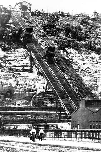 Photo_of_the_Mon_Incline_from_West_Carson_Street.